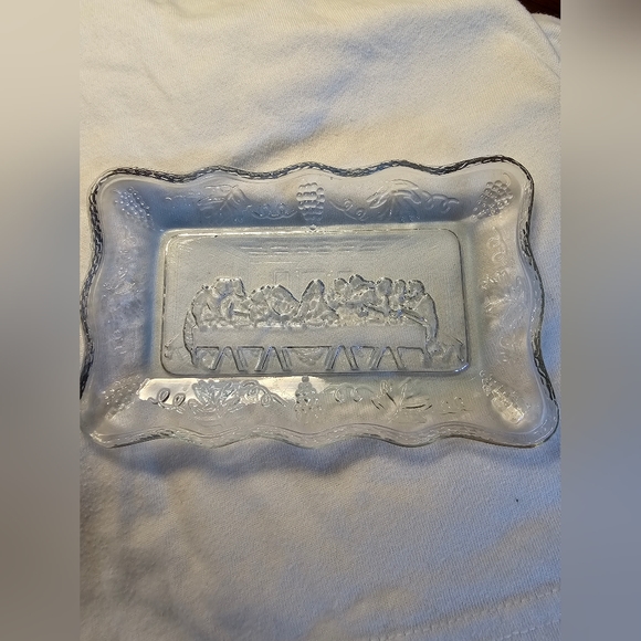 Tiara Glass Last Supper Trinket Tray Blue - Picture 9 of 12
